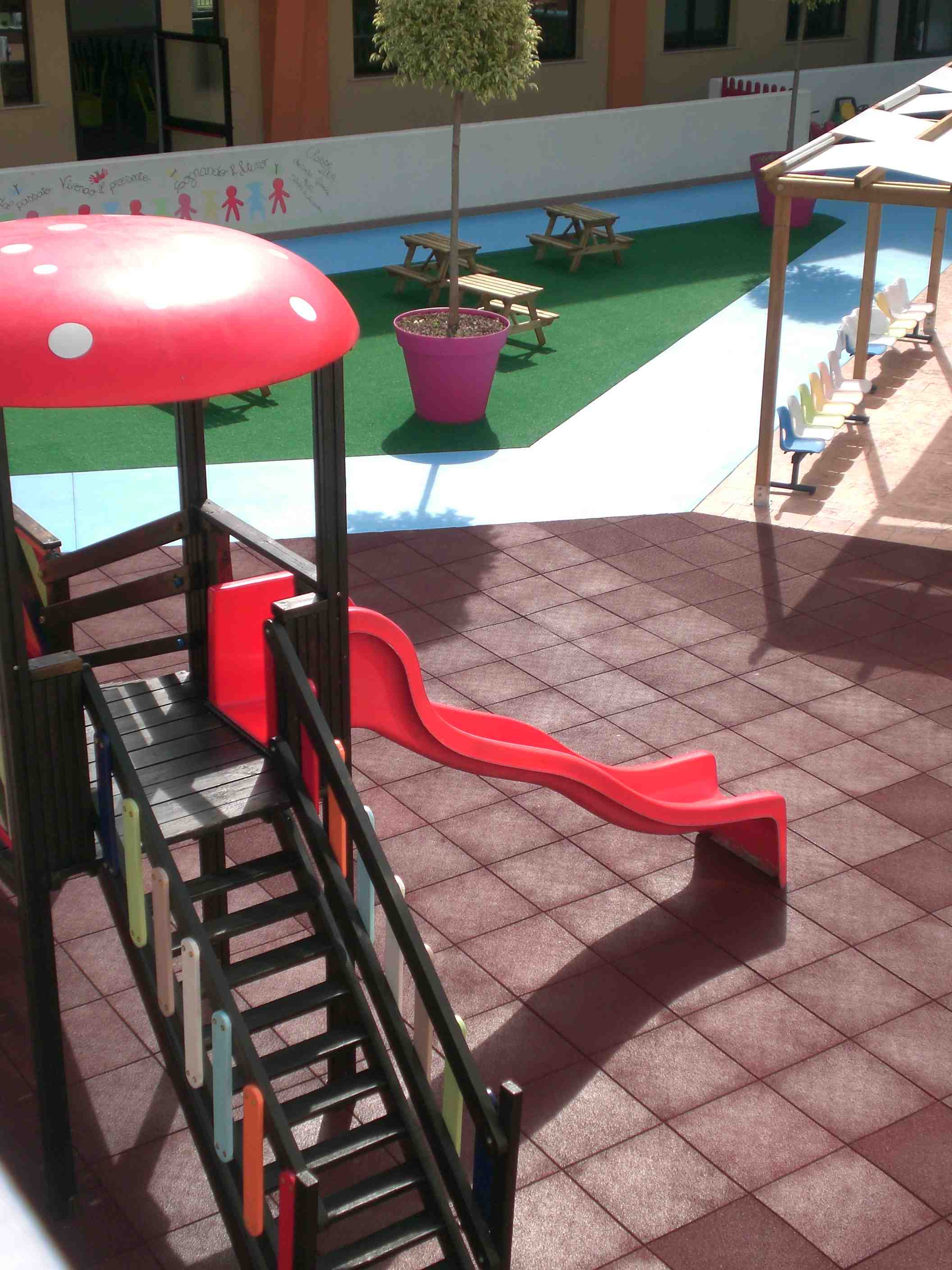 pavimento antitrauma Giwa per parco giochi