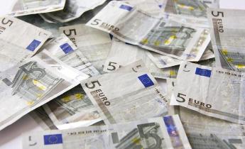 finanziamenti in arrivo: banconote da cinque euro