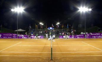 illuminazione a led per campo da tennis